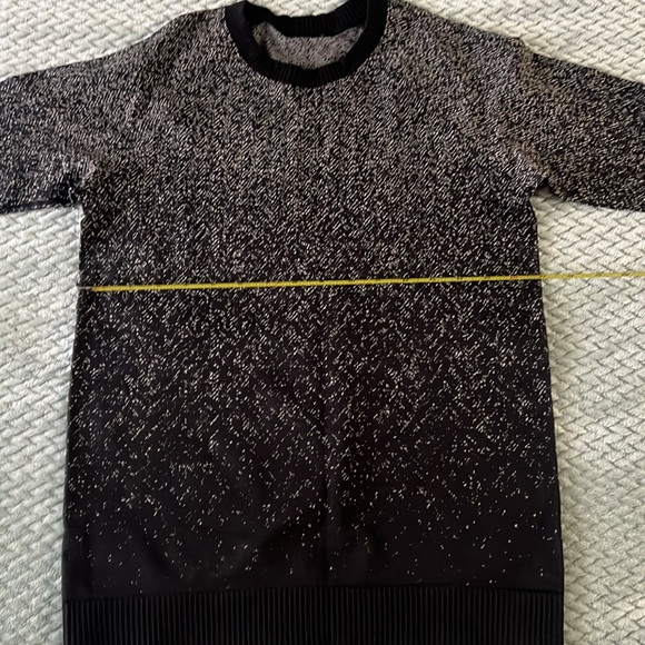 NWOT Lululemon long sleeve top - Picture 7 of 13